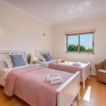 Sunny House With Jacuzzi And Pool By Hostwise Holiday home