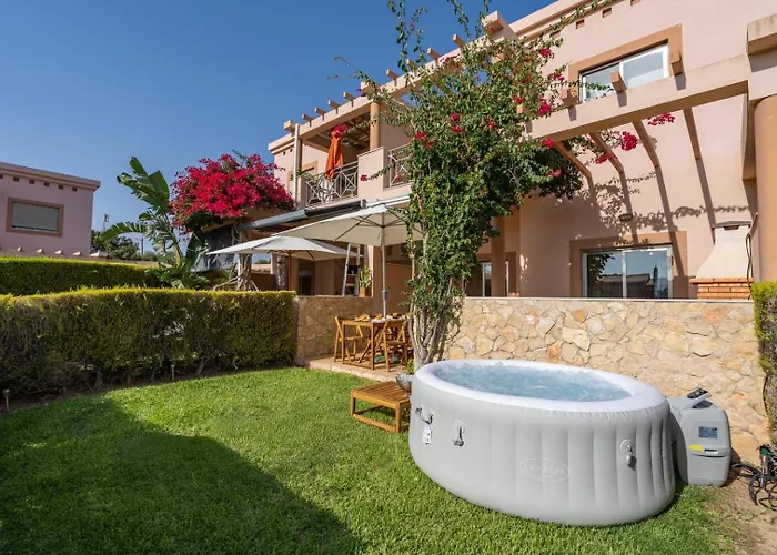 Sunny House With Jacuzzi And Pool By Hostwise * 阿尔布费拉