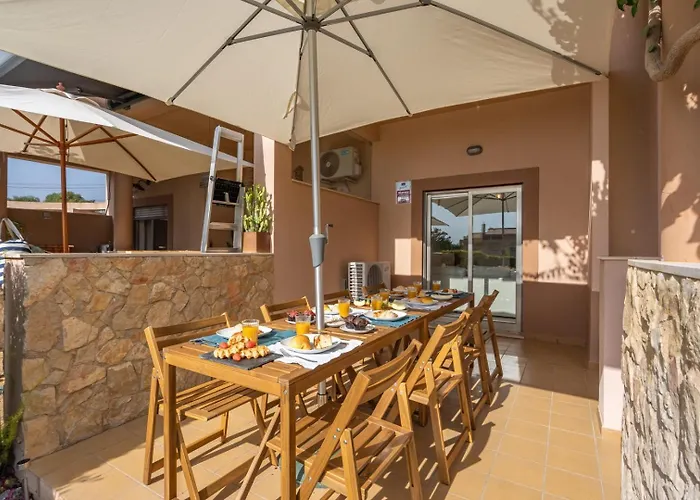 度假居 Sunny House With Jacuzzi And Pool By Hostwise 阿尔布费拉