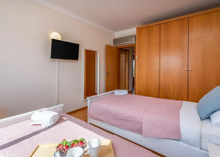 Sunny House With Jacuzzi And Pool By Hostwise * 阿尔布费拉