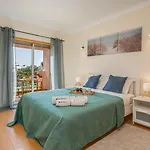 Sunny House With Jacuzzi And Pool By Hostwise Semesterbostad Albufeira