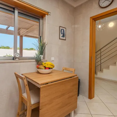 Sunny House With Jacuzzi And Pool By Hostwise Hébergement de vacances Albufeira