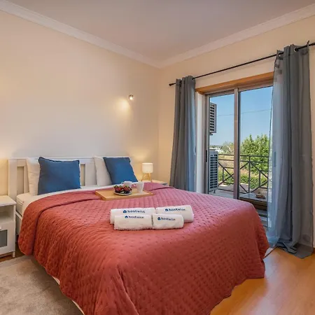 Holiday home Sunny House With Jacuzzi And Pool By Hostwise *