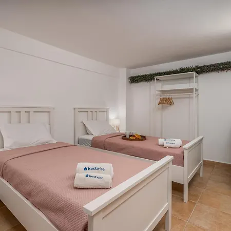 Sunny House With Jacuzzi And Pool By Hostwise 阿尔布费拉