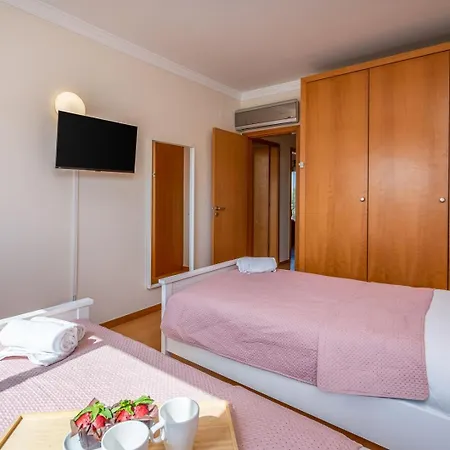 Sunny House With Jacuzzi And Pool By Hostwise * 阿尔布费拉